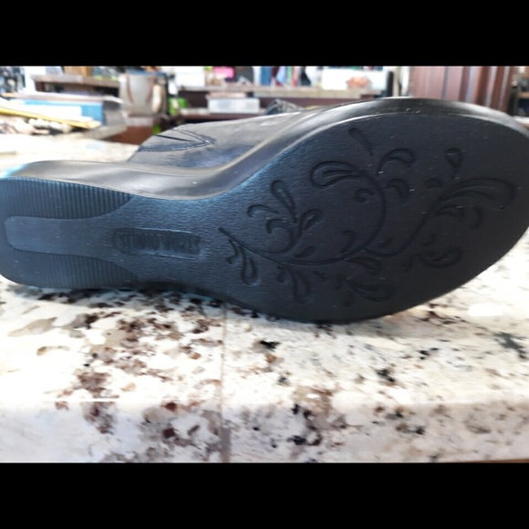 Studio Works shoes - Picture 3 of 3